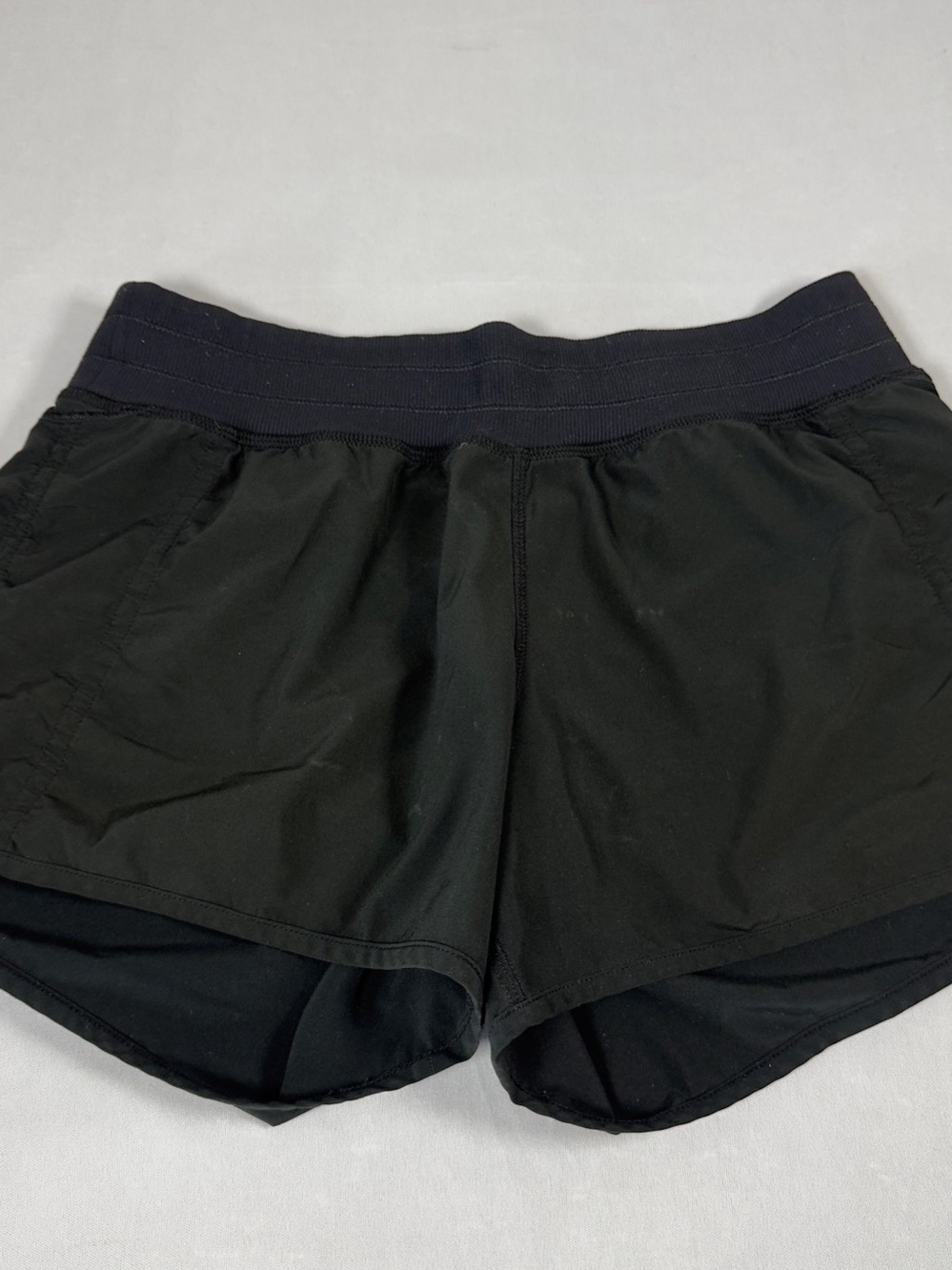 lululemon Tracker Short V 4" Athletic Shorts Black
